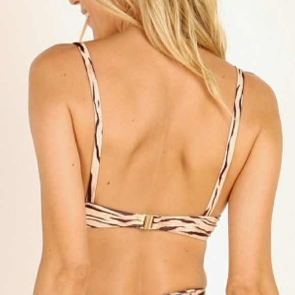 Faithfull The Brand Lavande Bikini Top Underwire Wyldie Animal Print NWT - Picture 2 of 8